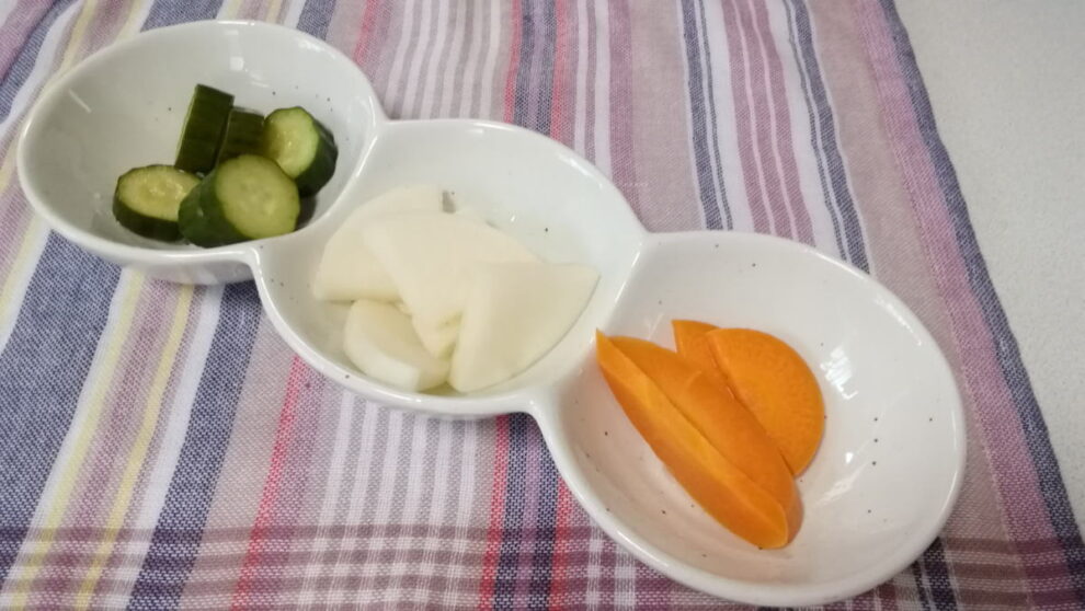 野菜たっぷりちょっとピリ辛甘酢漬け🥕🥒