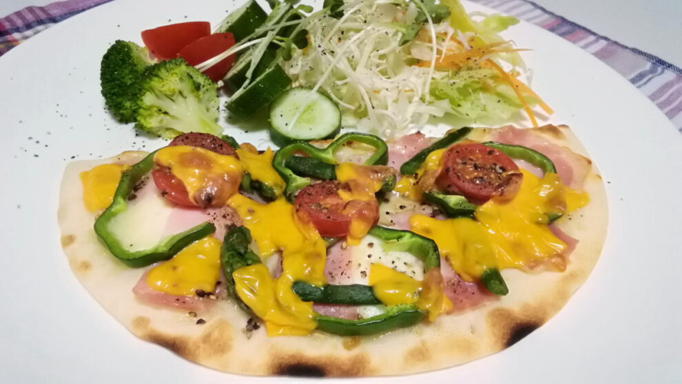 アスパラベーコンピザ🍕🥗