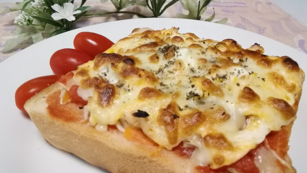トマたまチーズのオープンサンド🥪