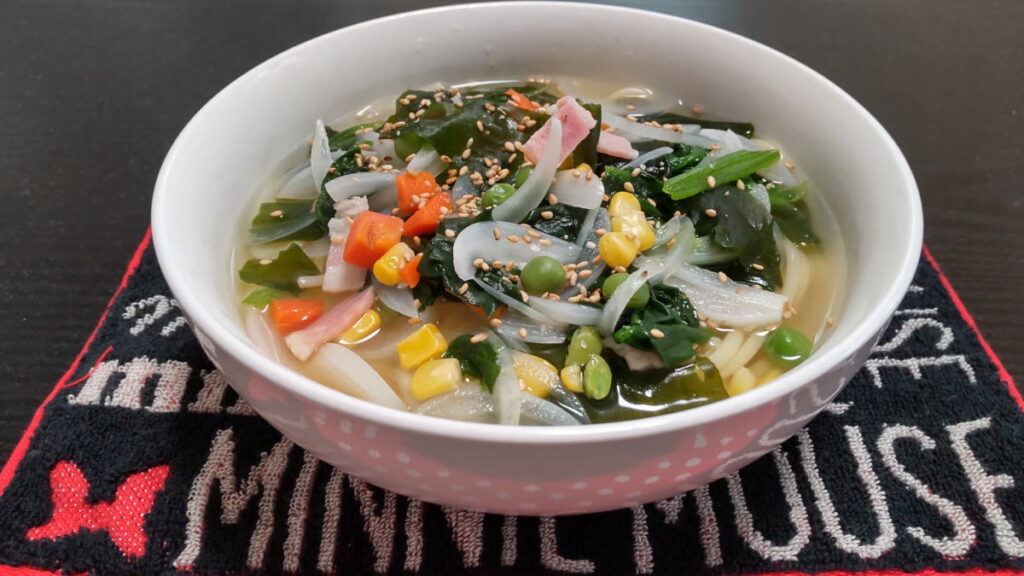 ほうれん草と新たまねぎのスープパスタ