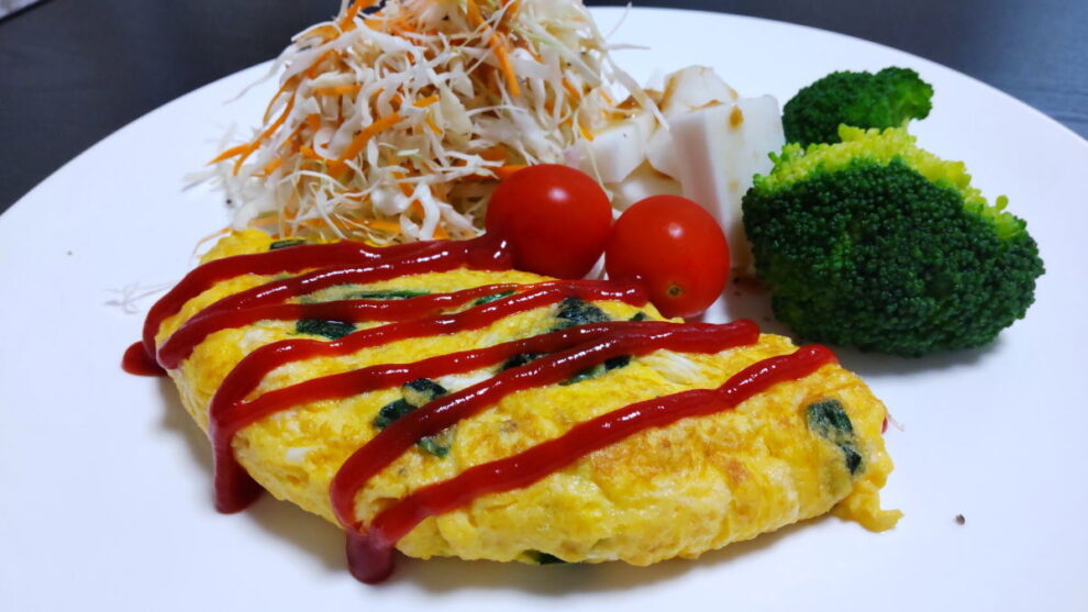 ほうれん草で・・パパッとふわふわオムレツ🍳