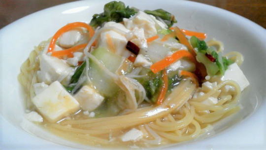 白菜と豆腐のスープパスタ